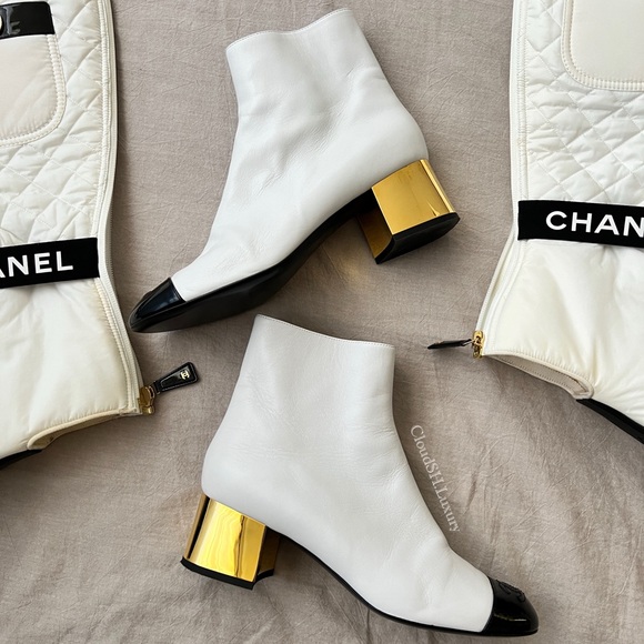 ❌❌ Chanel 2 in 1 White CC Logo Boots G38428 - Size 38 - Picture 5 of 16